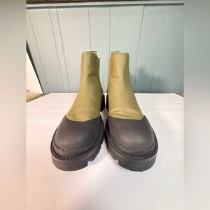 Zara Women's Olive and Black Ankle Boots